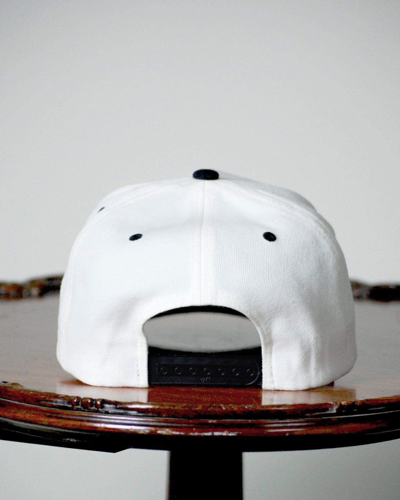 C'EST LE PARADIS SNAPBACK