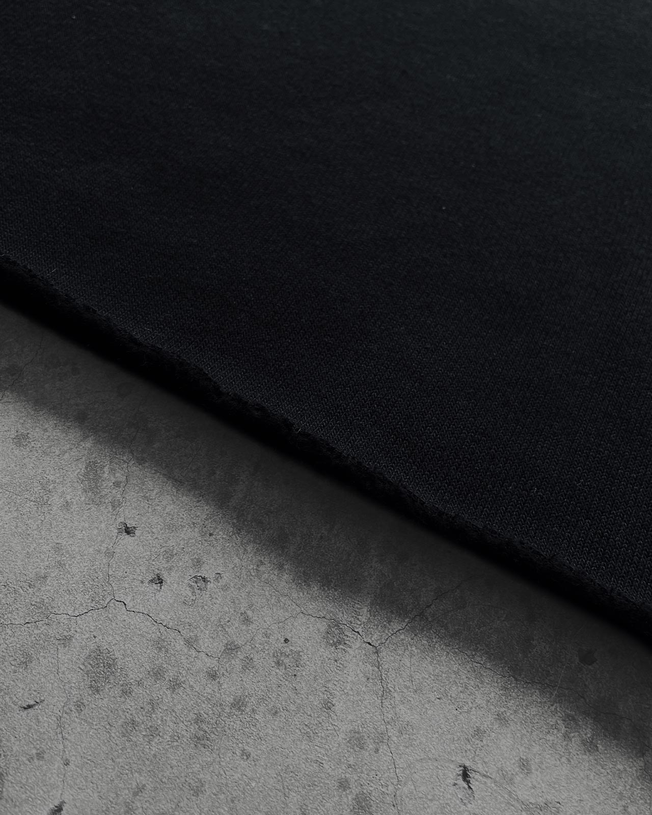 CROPPED CREW SWEATER