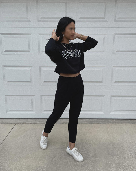 CROPPED CREW SWEATER